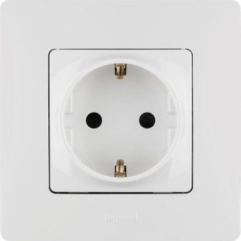 розетка 1-м сп etika 16а ip31 250в 2p+e с заземл. защ. шторки немецк. стандарт винтов. клеммы механизм бел. leg 672222 от магазина Штепсель и батарейка. - фото_4