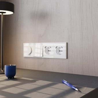 розетка 1-м сп s70 16а с usb a+a с заземл. защ. шторки механизм бел. глянцевый voltum vls040401 от магазина Штепсель и батарейка. - фото_4