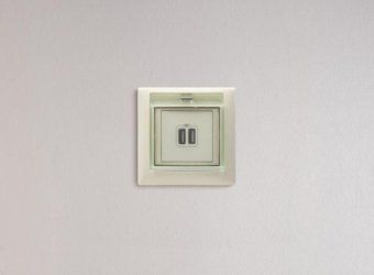 розетка usb 2-м сп valena сл. кость leg 774170 от магазина Штепсель и батарейка. - фото_42