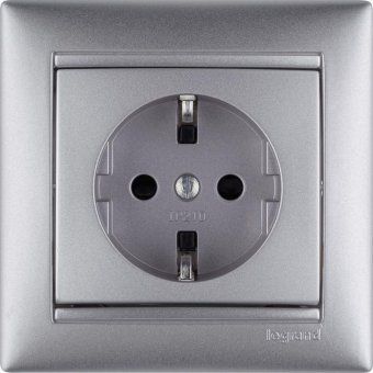 розетка 1-м сп valena 16а ip21 230/250в 2p+e с заземл. защ. шторки на винтах механизм алюм. leg 770121 от магазина Штепсель и батарейка. - фото_4