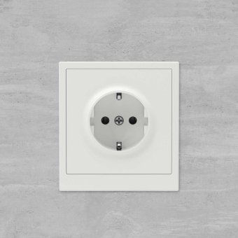 розетка силовая kant 2p+e без шторки бел. песок dkc 7010033 от магазина Штепсель и батарейка. - фото_7