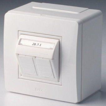 коробка pdd-n60 с 2 розетками brava rj45 кат.5e (телефон/компьютер) бел. dkc 10656 от магазина Штепсель и батарейка.