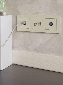 розетка компьютерная двойн. сп rj45 кат.5e brite рк10-2-бркр механизм беж. iek br-k20-1-k10 от магазина Штепсель и батарейка. - фото_6