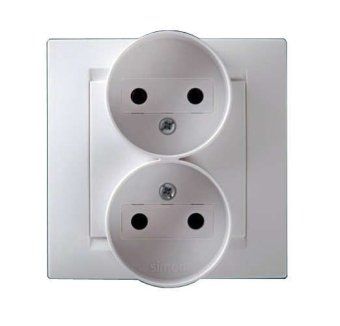 розетка 2-м сп simon15 16а ip20 250в без заземл. винт. клеммы бел. simon 1590457-030 от магазина Штепсель и батарейка.
