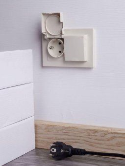 розетка 2-м сп brite рсбш12-3-44-бркр 16а в сборе ip44 с крышкой беж. iek br-r26-16-44-k10-f от магазина Штепсель и батарейка. - фото_8