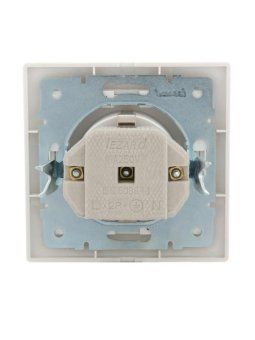 розетка 1-м сп mira 16а ip20 с заземл. с защ. крышкой со вставкой керамика жемчуж./бел. перламутр. lezard 701-3030-123 от магазина Штепсель и батарейка. - фото_3
