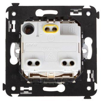 розетка 1-м сп 2мод. avanti "ванильная дымка" 16а ip41 2p+e защ. шторки с крышкой беж. dkc 4405013 от магазина Штепсель и батарейка. - фото_2