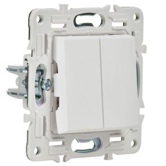 выключатель проходной 2-кл. skandy 10а sk-v05w арктич. бел. iek sk-v22-0-10-k01 от магазина Штепсель и батарейка. - фото_3
