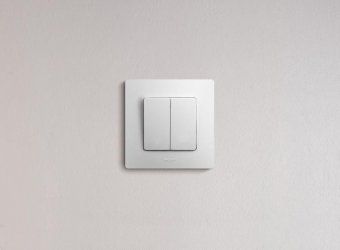 выключатель 2-кл. сп etika 10а ip20 250в 10ax безвинтов. зажимы механизм бел. leg 672202 от магазина Штепсель и батарейка. - фото_14