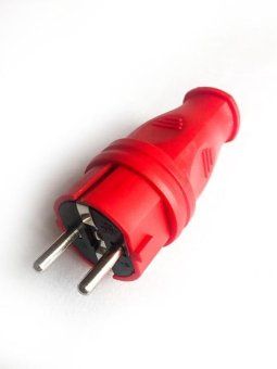 вилка прямая 16а ip44 красн. космос vksm-z-ip(r)16a от магазина Штепсель и батарейка.