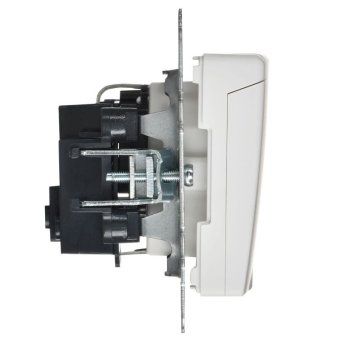 розетка brite рсбш10-3-браб 16а ip20 с заземл. защ. шторки с крышкой механизм арктич. бел. iek br-r16-16-k91 от магазина Штепсель и батарейка. - фото_5