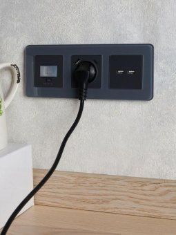 розетка brite usb a+a 3.1а рю10-1-брг механизм графит iek br-u21-d31-k53 от магазина Штепсель и батарейка. - фото_6