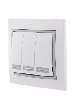выключатель 3-кл. сп mira 10а ip20 с сер. вставкой бел. lezard 701-0215-109 от магазина Штепсель и батарейка. - фото_2