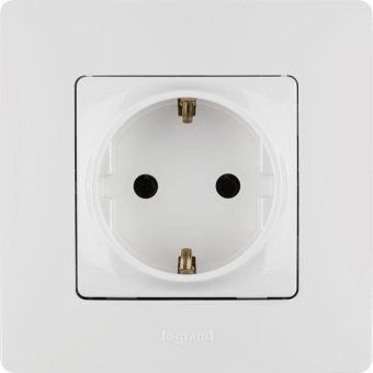 розетка 1-м сп etika 16а ip20 250в 2p+e с заземл. немецк. стандарт винтов. клеммы механизм бел. leg 672221 от магазина Штепсель и батарейка. - фото_8