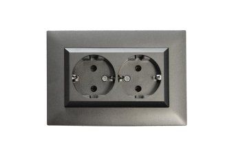 розетка 2-я karea rizz star с заземл. дым. металлик makel 88050082 от магазина Штепсель и батарейка.