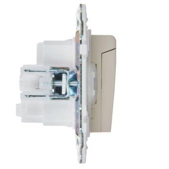 розетка 1-м skandy 16а ip44 с заземл. защ. шторки с крышкой sk-r11b беж. iek sk-r16-16-44-k10 от магазина Штепсель и батарейка.