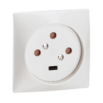 розетка 1-м сп 20а ip20 3p+e 380вт на винтах сл. кость leg 055425 от магазина Штепсель и батарейка.